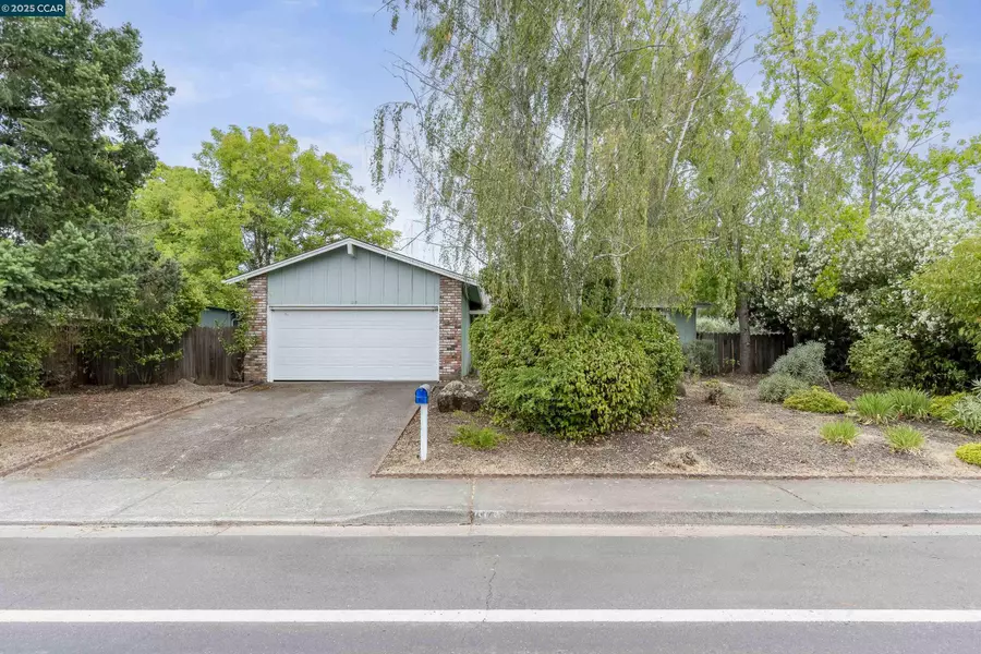 969 Valley View St, Saint Helena, CA 94574