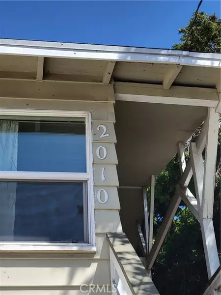 2010 Cherry Ave, Signal Hill, CA 90755