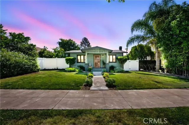 560 N Campus AVE, Upland, CA 91786