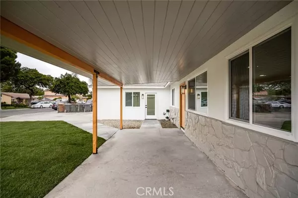 Fullerton, CA 92833,2124 W Flower AVE