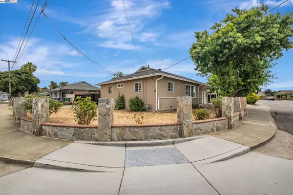 Hayward, CA 94544,32306 Ithaca St