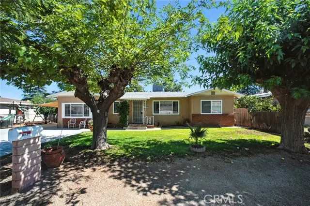 1043 E 9th ST, Beaumont, CA 92223