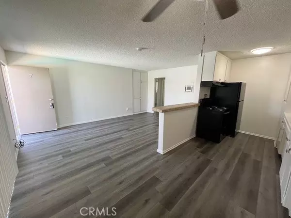 Palm Springs, CA 92262,686 E Cottonwood RD 8