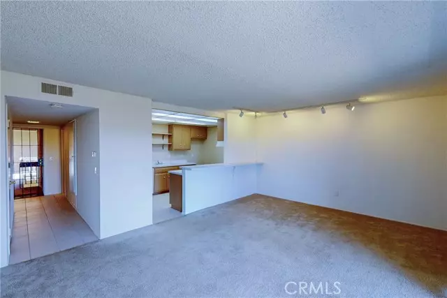 Huntington Beach, CA 92647,6600 Warner Ave UNIT 88