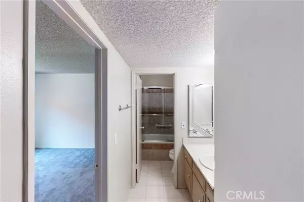 Huntington Beach, CA 92647,6600 Warner Ave UNIT 88