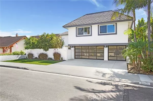 Huntington Beach, CA 92646,22102 Wood Island LN