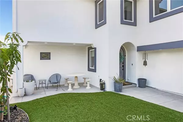 Huntington Beach, CA 92646,22102 Wood Island LN