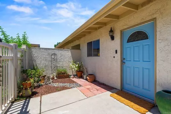 Oceanside, CA 92057,3820 Cinnamon WAY