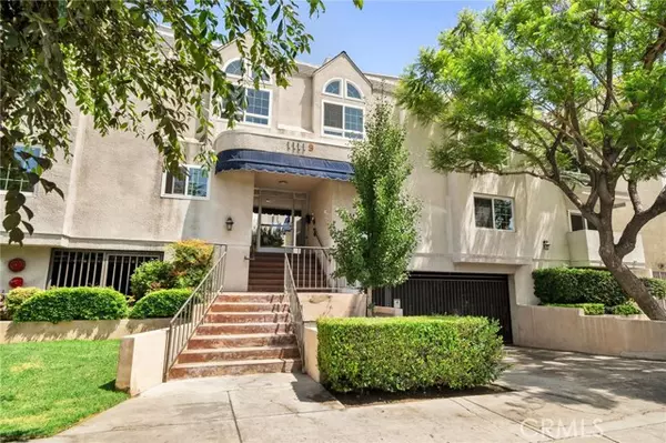North Hollywood, CA 91602,11119 Camarillo St 104
