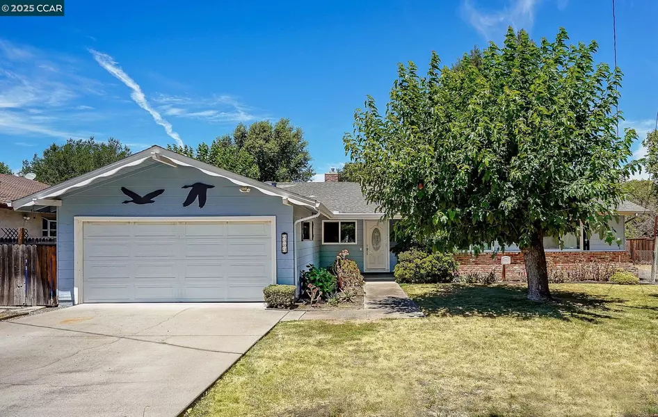 1801 Whitman Rd, Concord, CA 94518