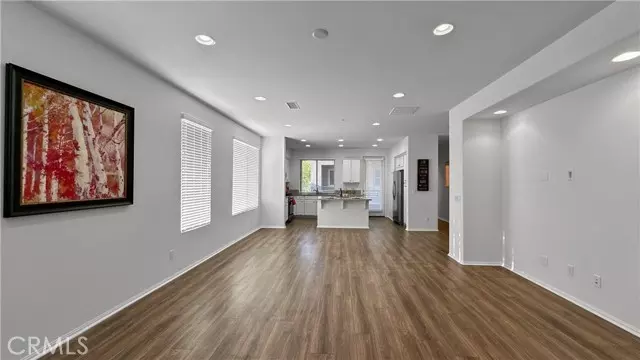 Glendora, CA 91740,422 W Route 66 100