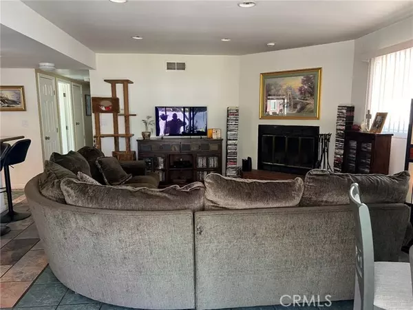 Chatsworth, CA 91311,20323 Kinzie ST