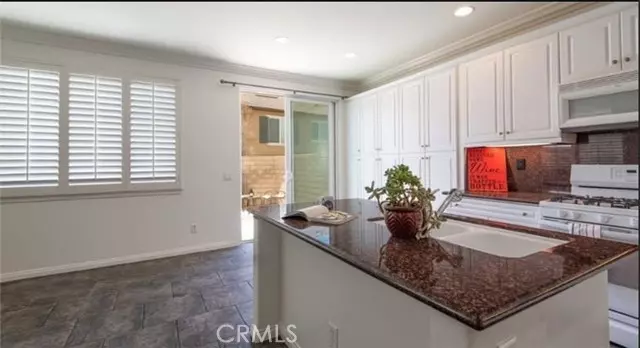 28413 Casselman LN, Saugus, CA 91350