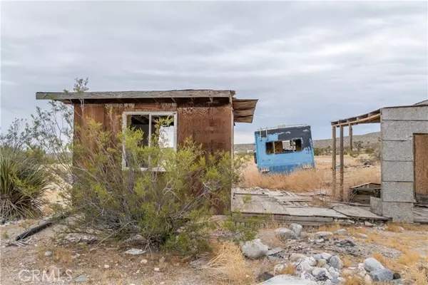 37050 Cheshire RD, Lucerne Valley, CA 92356
