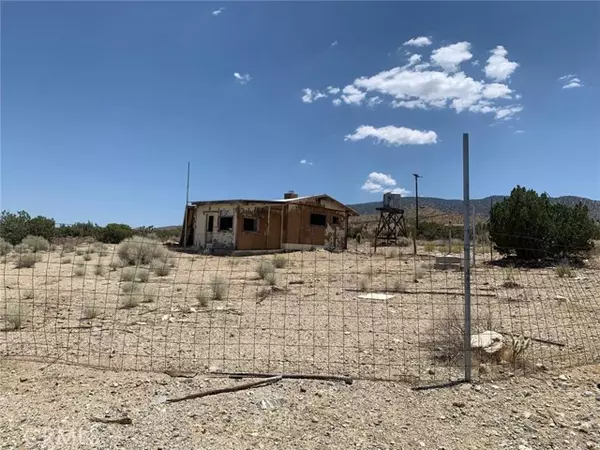 Llano, CA 93544,0 Avenue Z-4