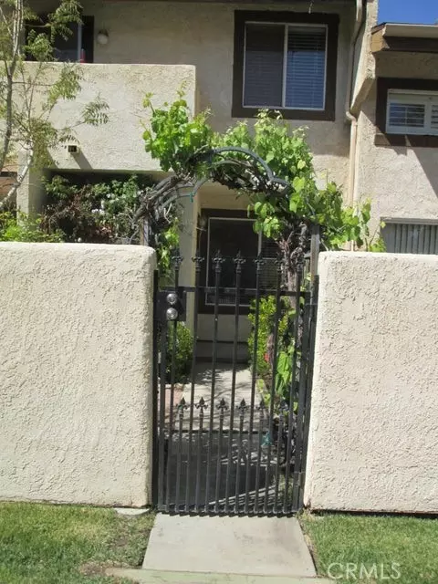Lancaster, CA 93535,1842 E Avenue J2 AVE 5
