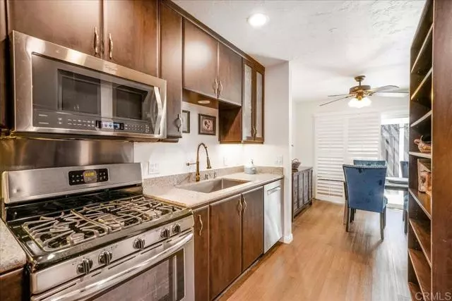 El Cajon, CA 92019,1122 Via Loma VIS