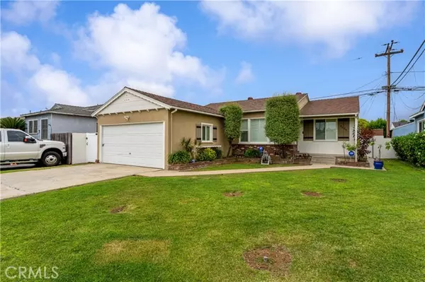 Lakewood, CA 90712,4024 Centralia ST