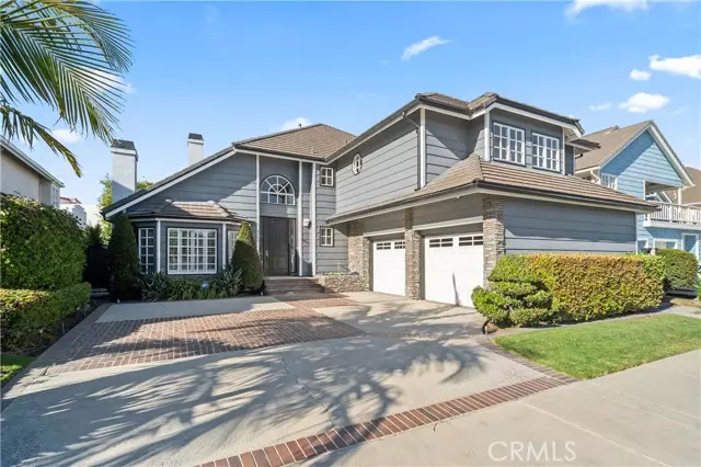 4081 Shorebreak DR, Huntington Beach, CA 92649