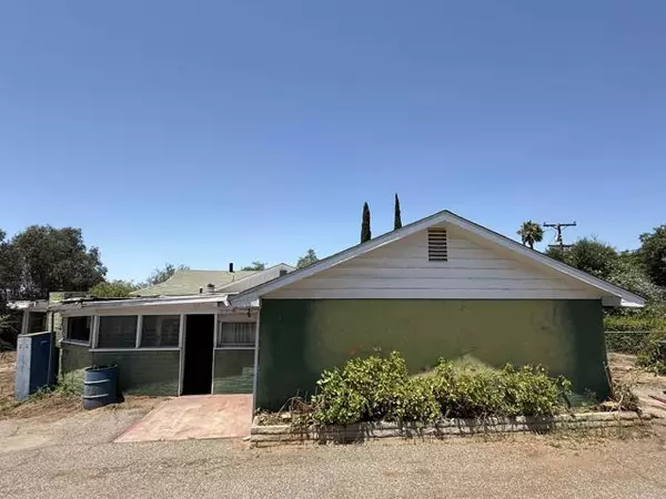 Fallbrook, CA 92028,1705 E Alvarado ST