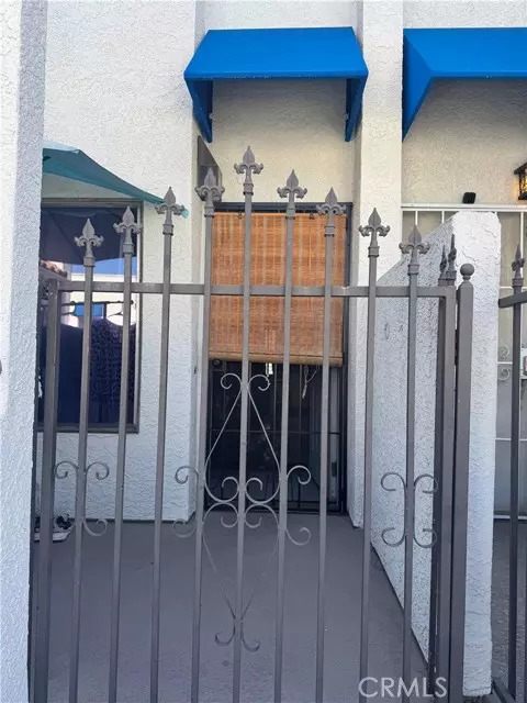 Baldwin Park, CA 91706,372 Park Shadow CT 44