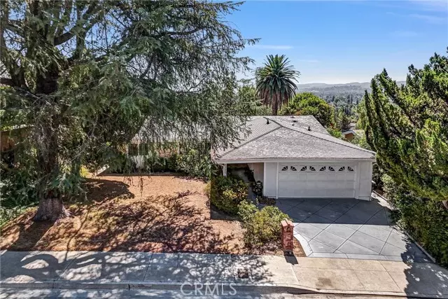 6320 Pat AVE, West Hills, CA 91307