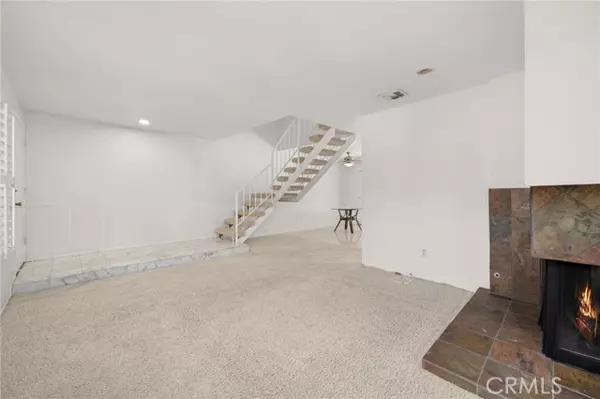 Huntington Beach, CA 92648,7667 Whitewater DR