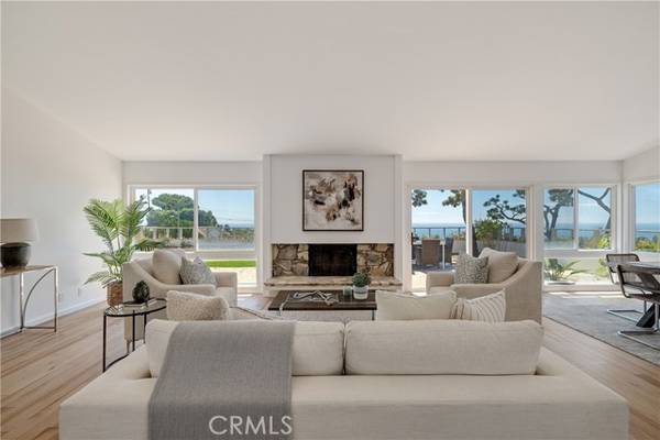 28717 Trailriders DR, Rancho Palos Verdes, CA 90275