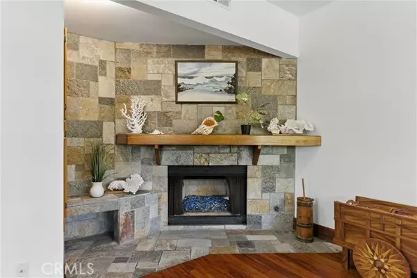 Culver City, CA 90230,10717 Whitburn ST