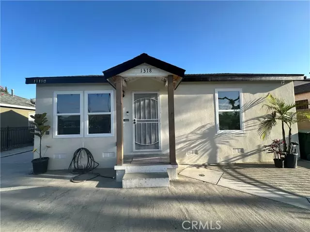 Compton, CA 90222,1318 W 131st ST