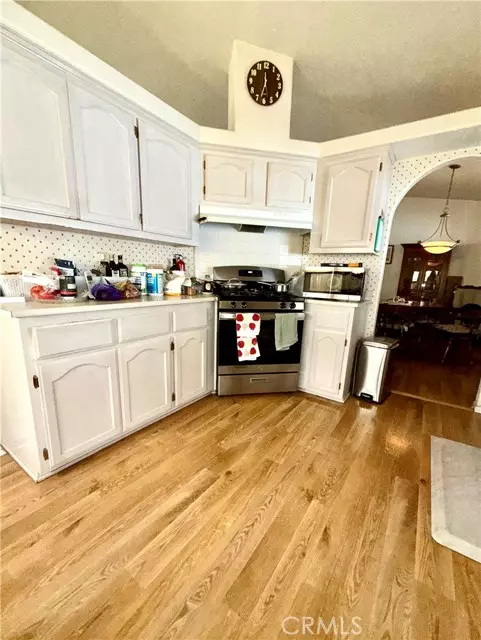 Los Alamitos, CA 90720,10681 Oak ST 85
