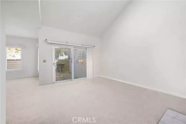 Foster City, CA 94404,28 Binnacle LN