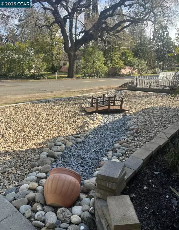 Sacramento, CA 95822-1132,4760 Del Rio