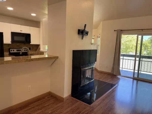 Pleasanton, CA 94588,7765 Canyon Meadow Cir H