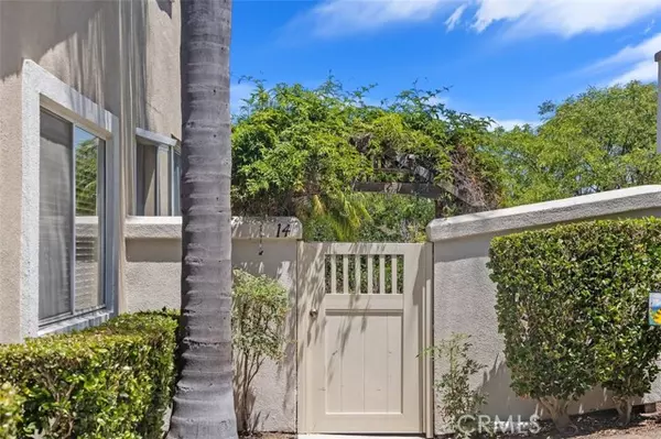 Aliso Viejo, CA 92656,14 Pamplona