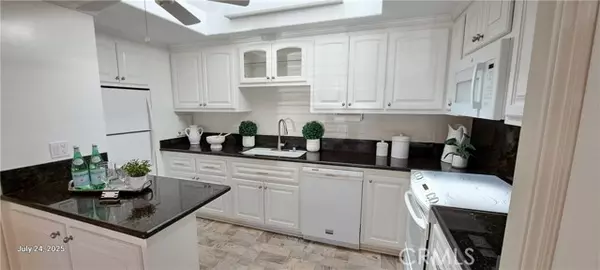 Seal Beach, CA 90740,14001 Thunderbird DR  M2  4K