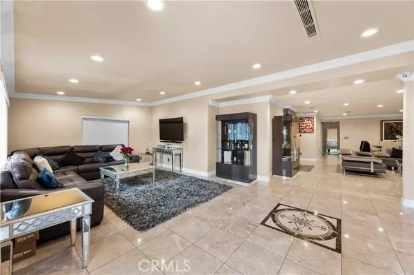 Northridge, CA 91325,17424 Hemmingway ST