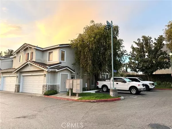 27109 Teton trail 91, Valencia, CA 91354