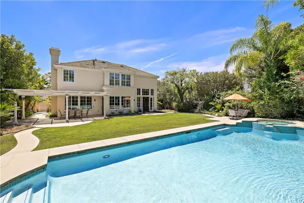 17 Brigadier, Irvine, CA 92603