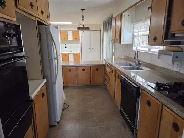 Encinitas, CA 92024,444 El Camino Real 96