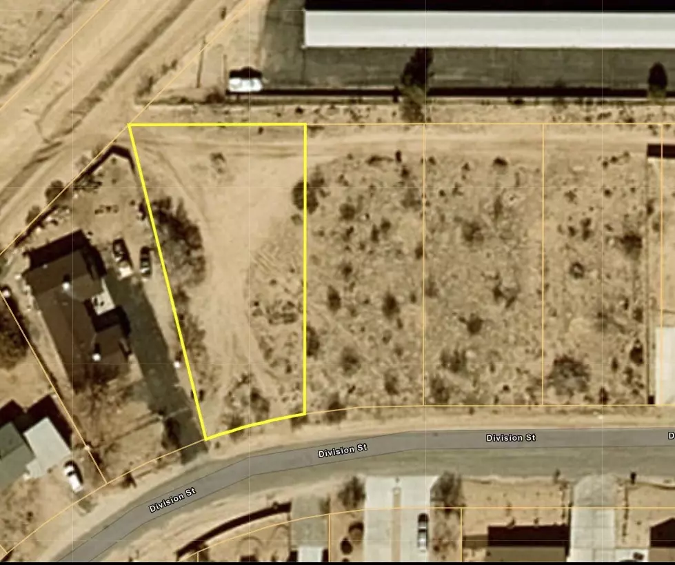 Joshua Tree, CA 92252,61480 Division ST