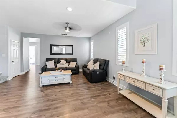 Murrieta, CA 92563,31214 Boulder CT