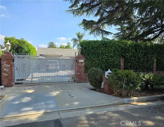 13940 CHANDLER BLVD, Sherman Oaks, CA 91401