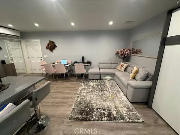 Sylmar, CA 91342,12990 Halford ST
