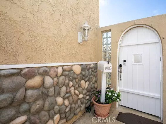 Huntington Beach, CA 92648,1903 Alsuna LN