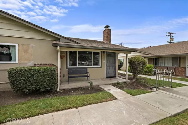 Orange, CA 92865,2295 N Tustin ST 84