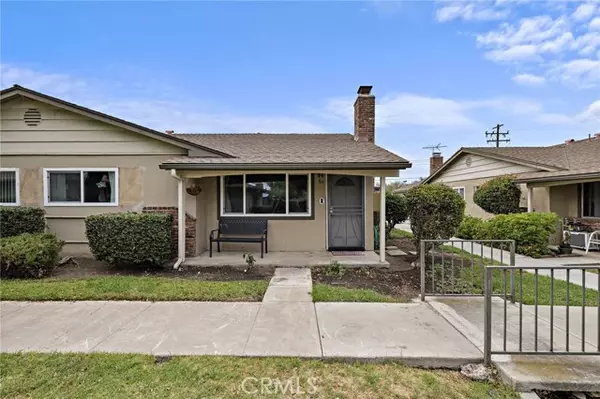 Orange, CA 92865,2295 N Tustin ST 84