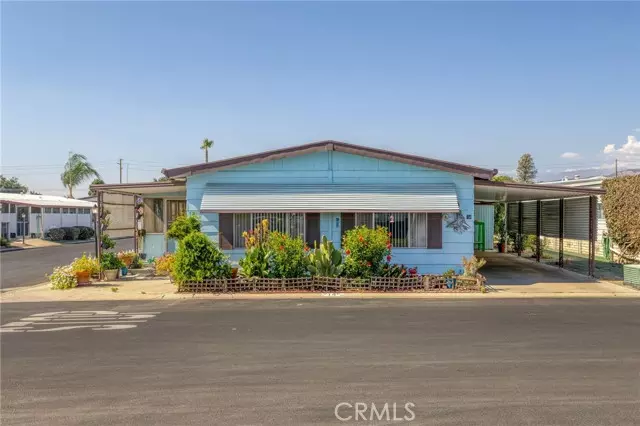 Hemet, CA 92545,601 N Kirby ST 14