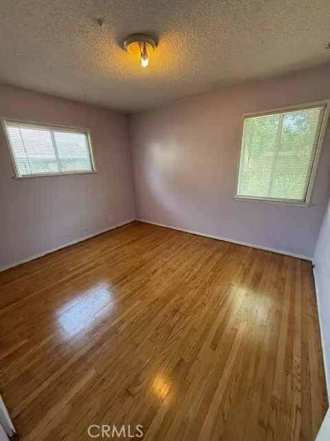 Long Beach, CA 90805,141 W Scott ST