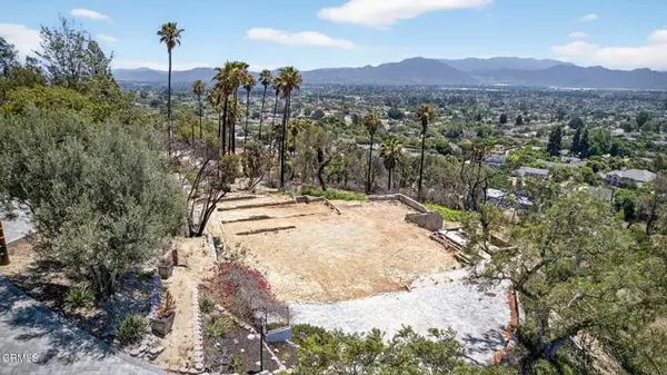 375 W Highland DR, Camarillo, CA 93010